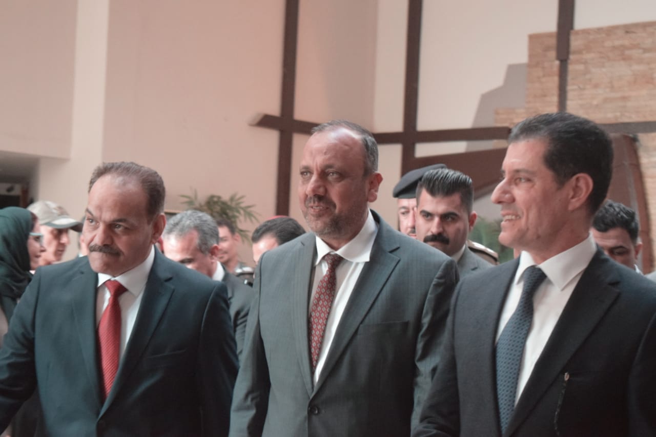 معالي وزير التخطيط ومحافظ النجف الأشرف مع رئيس مجلس الإدارة — دعم الشباب